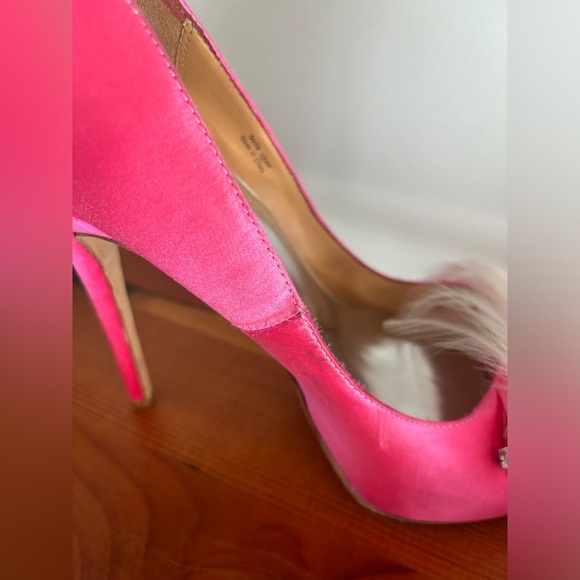 Badgley Mischka Hot Pink Feather Stiletto Heels women’s size 9 - Picture 8 of 11